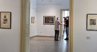 Válogatás a legnevesebb magyar grafikusok műveiből