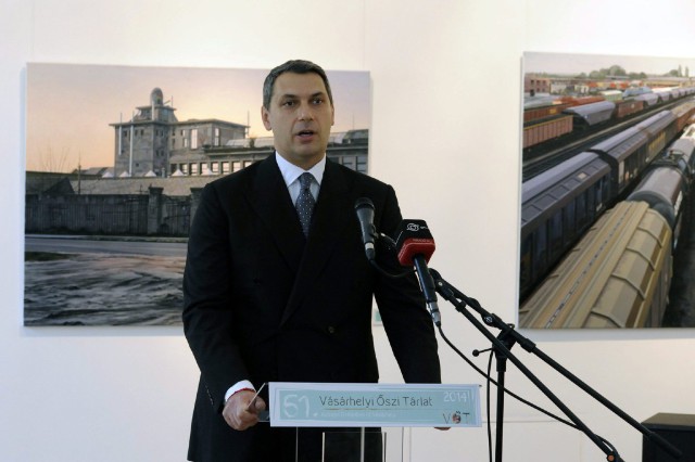 Lázár János, Miniszterelnökséget vezető miniszter a 61. Vásárhelyi Őszi Tárlat megnyitóján 