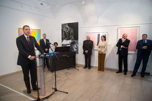 Lázár János, a Miniszterelnökséget vezető miniszter beszédet mond a 64. Vásárhelyi Őszi Tárlat megnyitóján